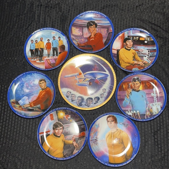 8 Vintage 1983 Star Trek Collectable Plates In Mint Condition! - Picture 16 of 17